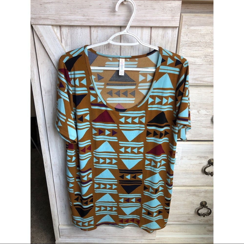 LulaRoe Classic T